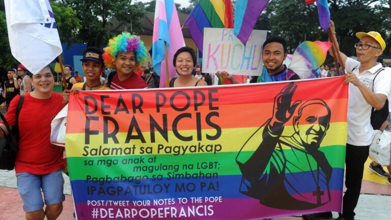 Décès du pape François : un soutien controversé mais crucial pour les droits LGBTQ
