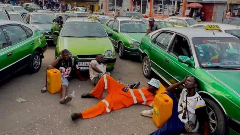 Quand les bidons deviennent les boucs émissaires de la pénurie de carburant à Brazzaville